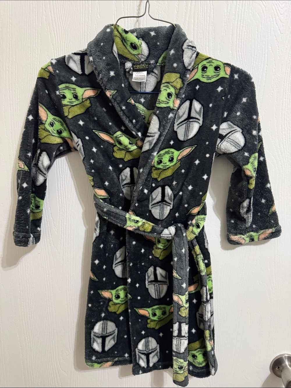 Star Wars Mandalorian Helmet Baby Yoda Grogu Boys Bathrobe XS 4-5 Kidcore